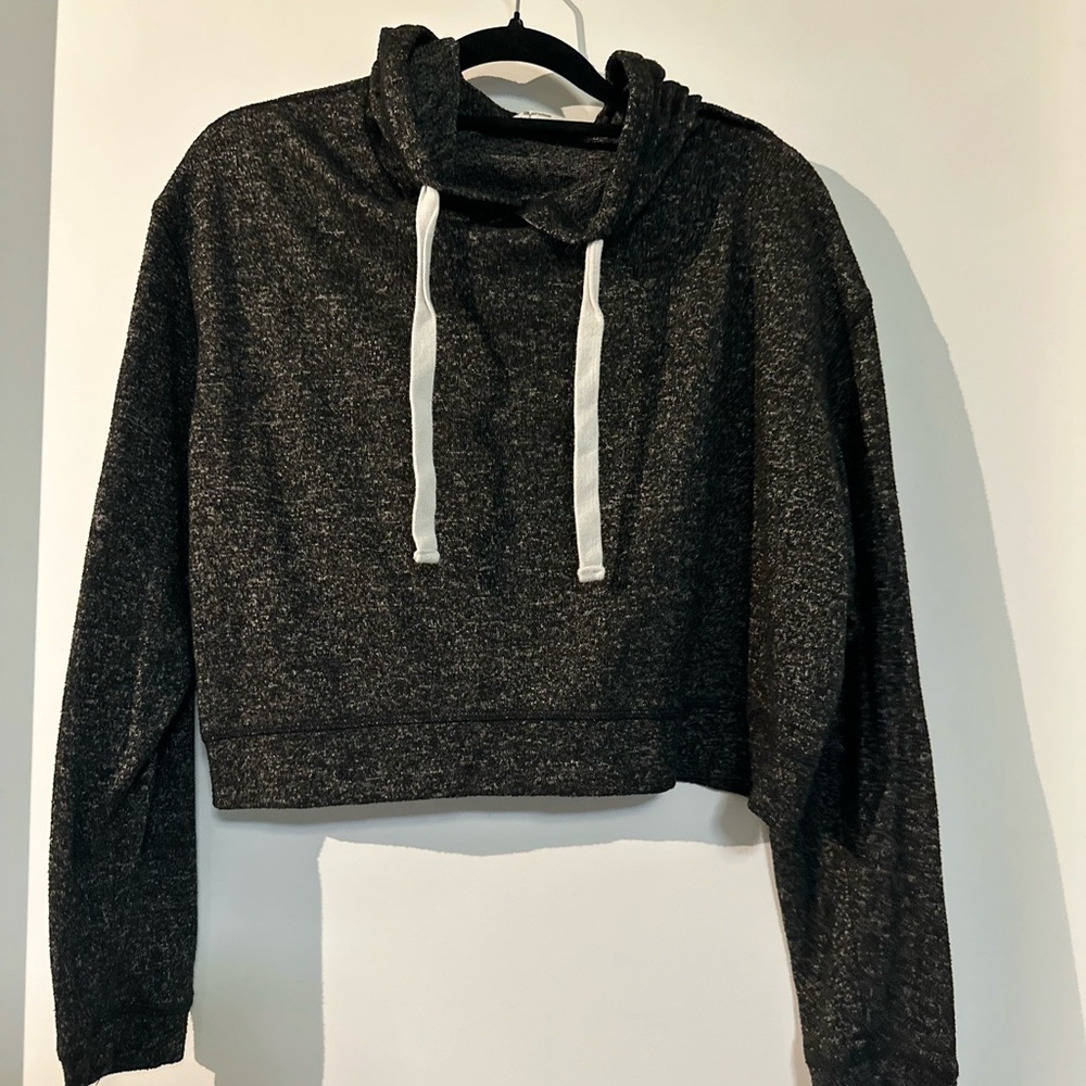 5/$25 Bluenotes Crop Sweater M